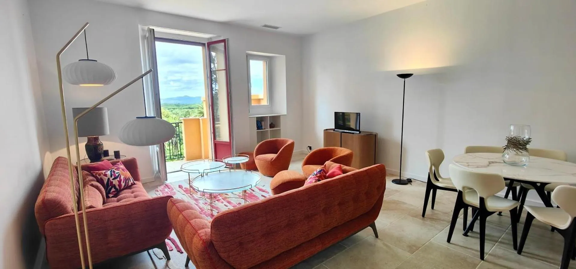 Apartment Spacious T3 With Balcony - Beautiful Sea View Saint-Raphael